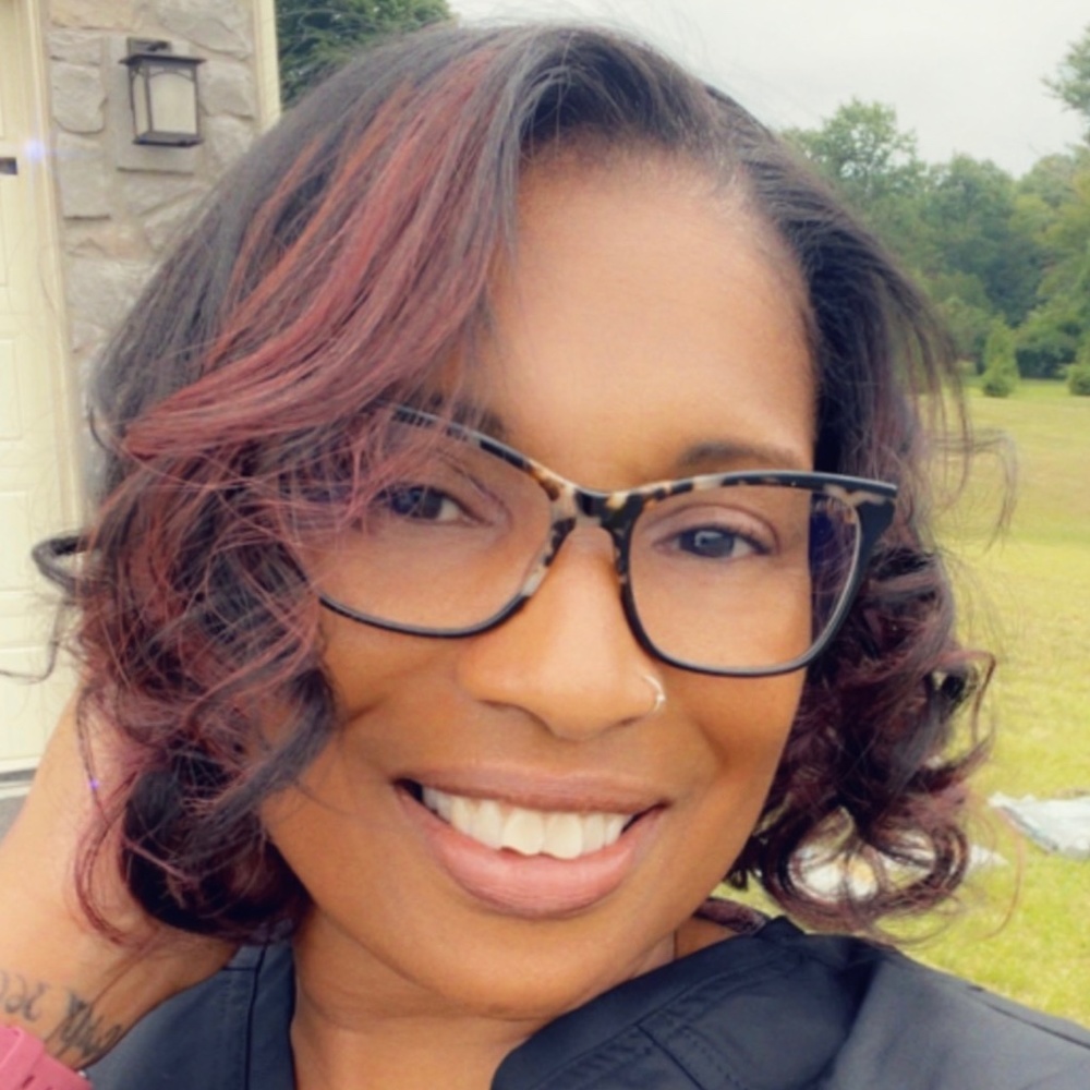 Meet your Posher, Tina